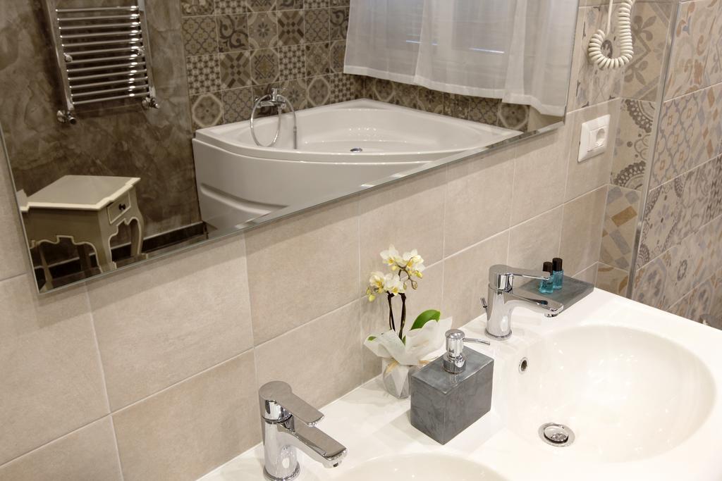 Maggiore Guest house
